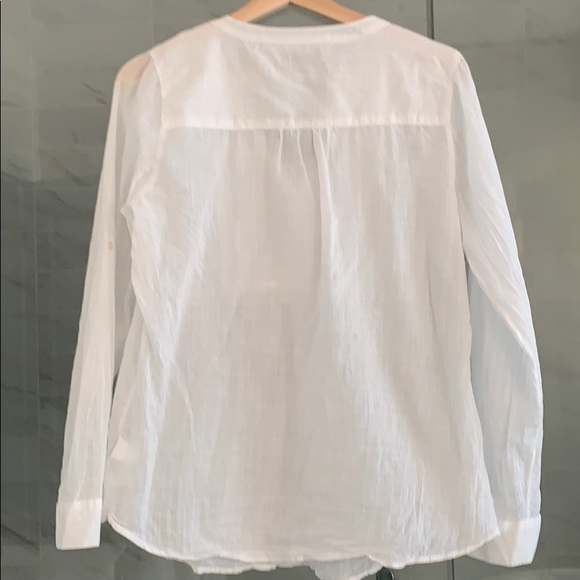 Gap pretty white top - Picture 6 of 6